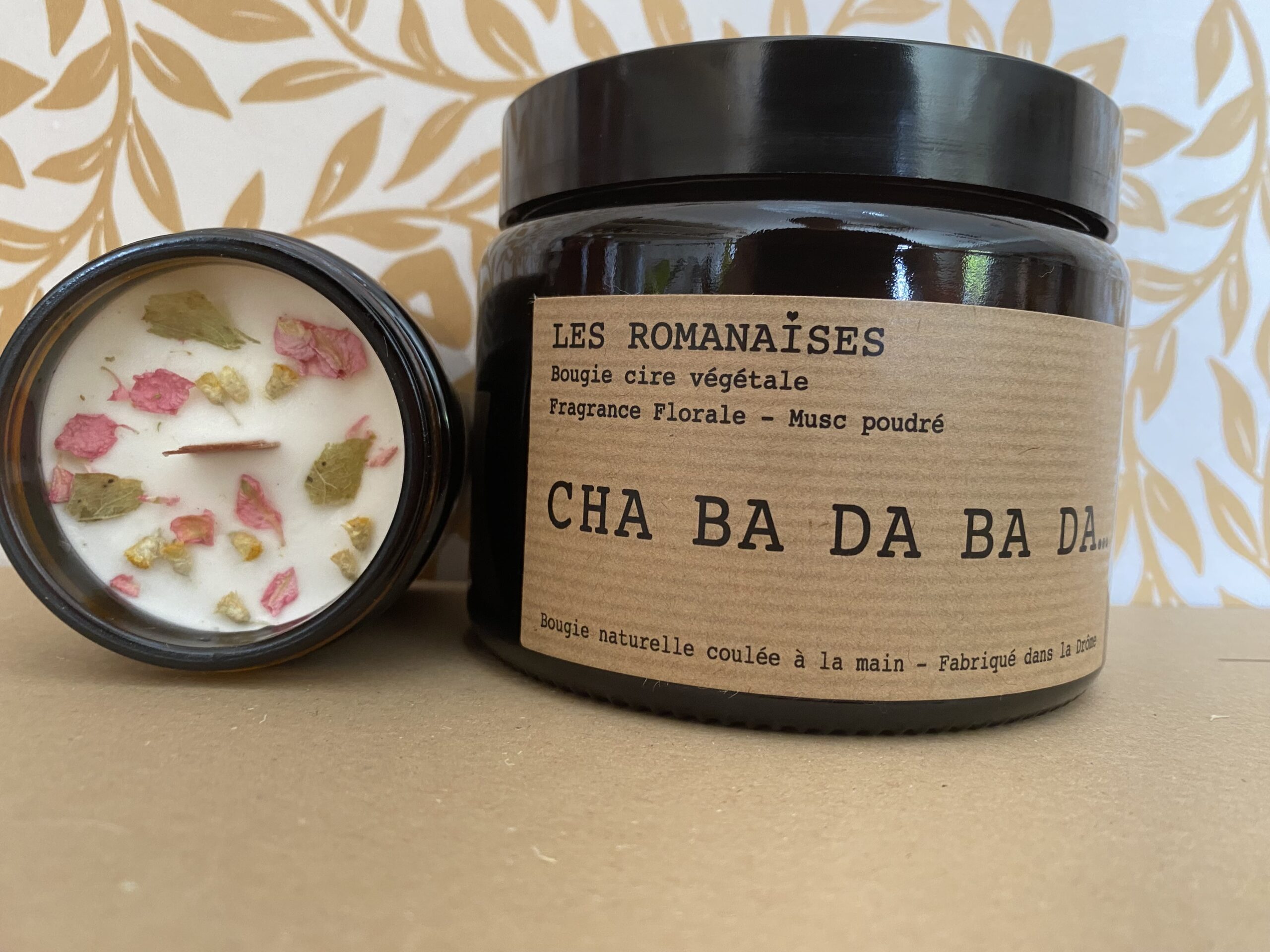 Bougie Cha ba da ba da - Florale & musc poudré