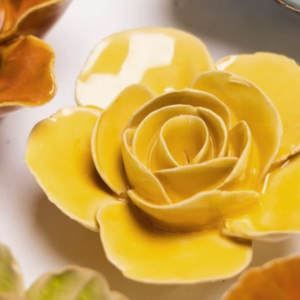 Fleur de Coquelicot en céramique Jaune à accrocher