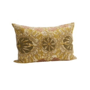 Coussin brodé à fleurs moutarde & kaki 70 x 50 cm