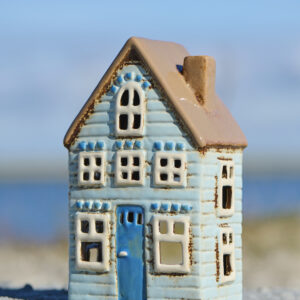 Photophore Maison Visby porte bleue – IB Laursen